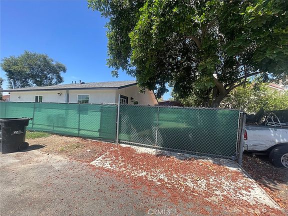 2nd image of 4532 Walnut St