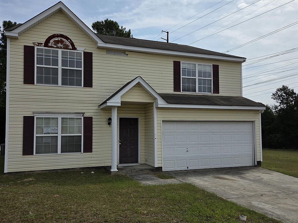 1st image of 220 Appletree Ln