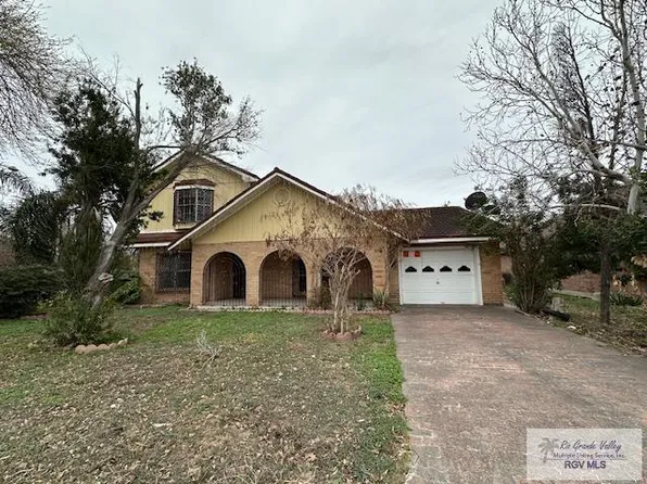 1026 E Garza St, Hidalgo, TX 78557
