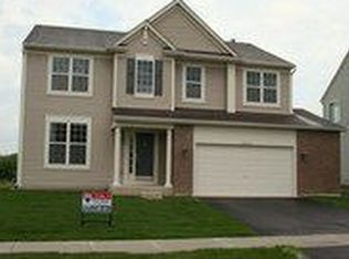 39420 Castleford Ln, Beach Park, IL 60083