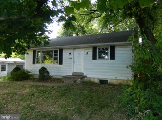 1144 Valley Rd, Mertztown, PA 19539