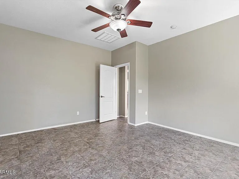 44189 W Pioneer Rd — Photo 13