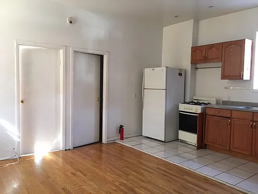 Rented by Brooklyn Real Inc | media 8