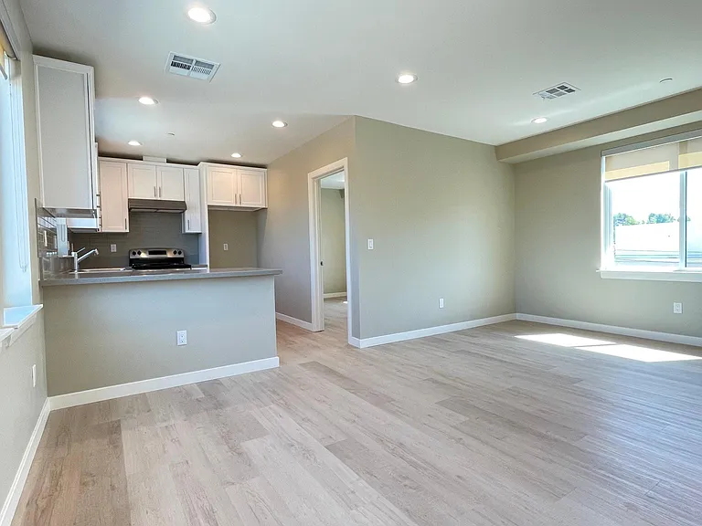4251 E Live Oak Ave #12 — Photo 23