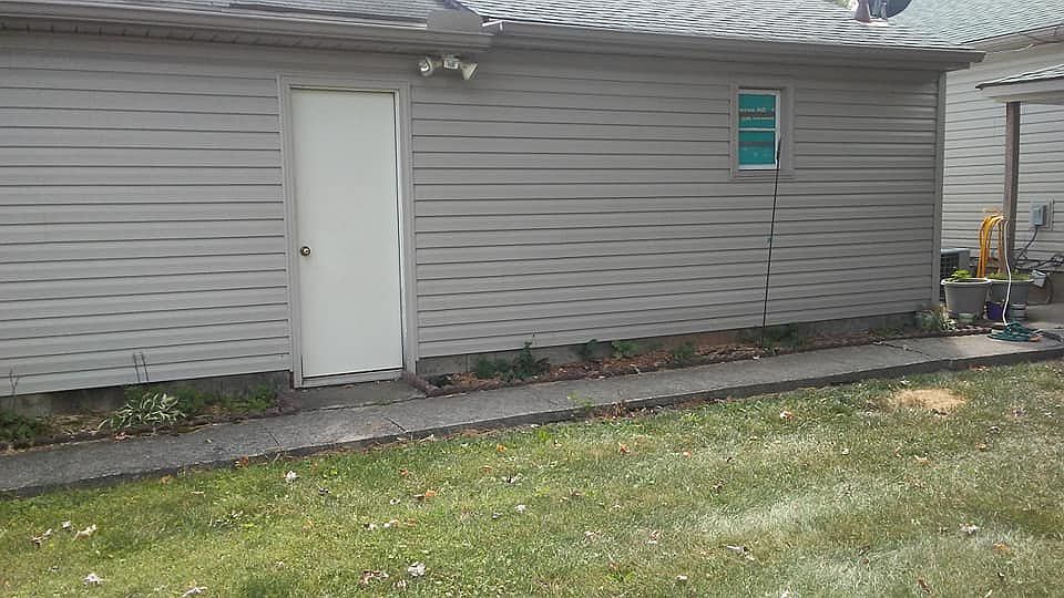 2nd image of 280 Broadway St