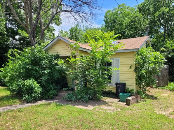 4718 Fossil Dr, Haltom City, TX 76117