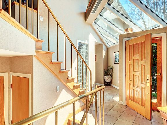 4th image of 1515 Anchor Ln