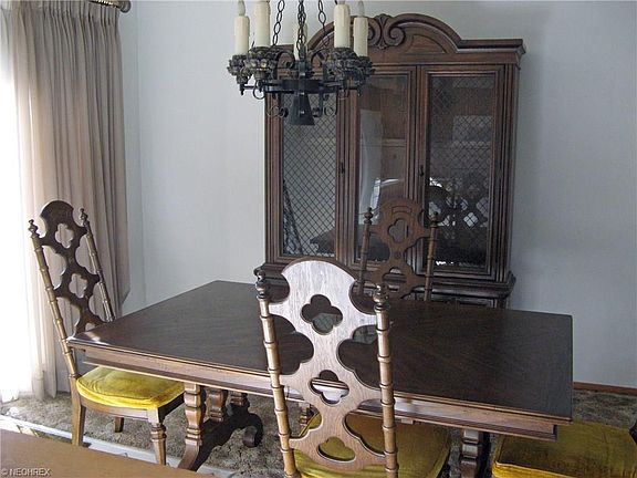 4th image of 24981 Deerfield Dr