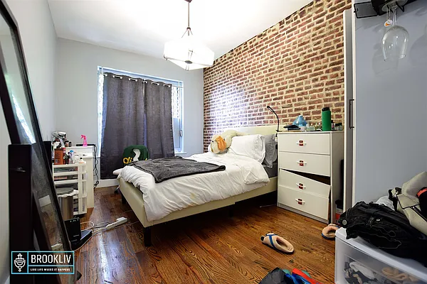 Rented by null | media 12