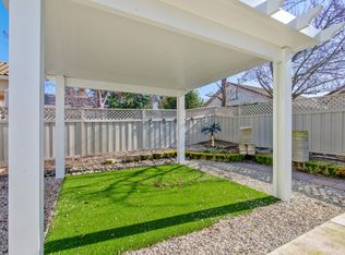 400 Roan Ct, Roseville, CA 95747