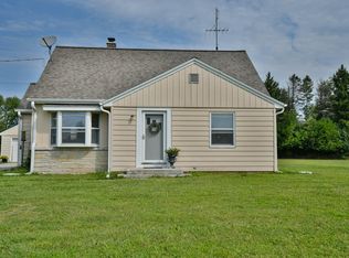 N76W30352 County Road Vv, Hartland, WI 53029