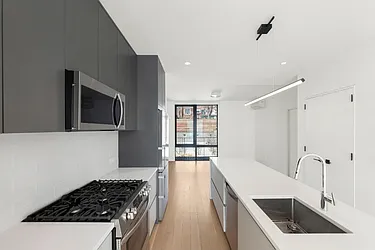 89 Seeley Street, #1