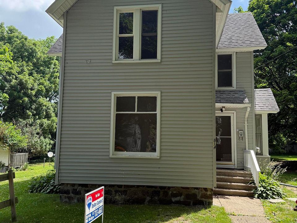1st image of 814 N Clinton St