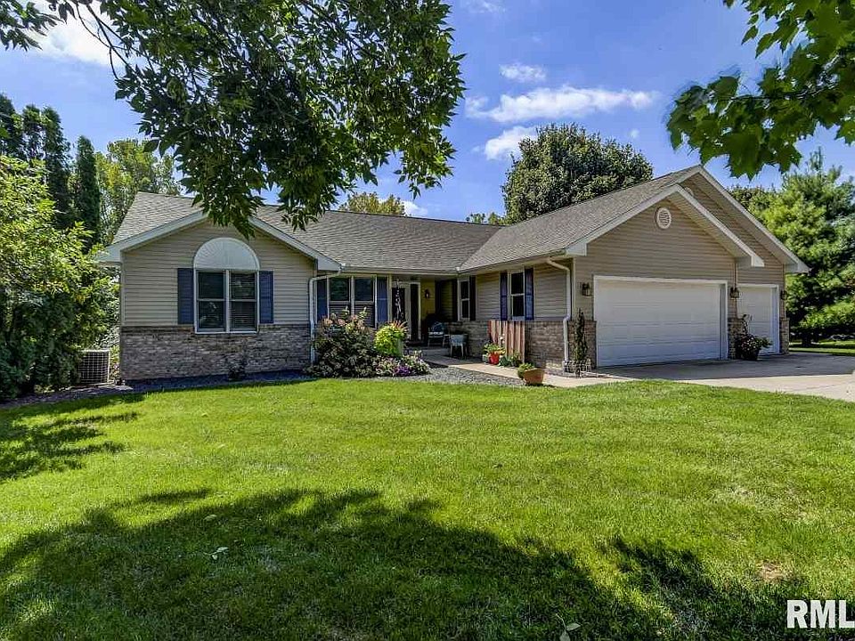 1st image of 19235 Wisteria Ln