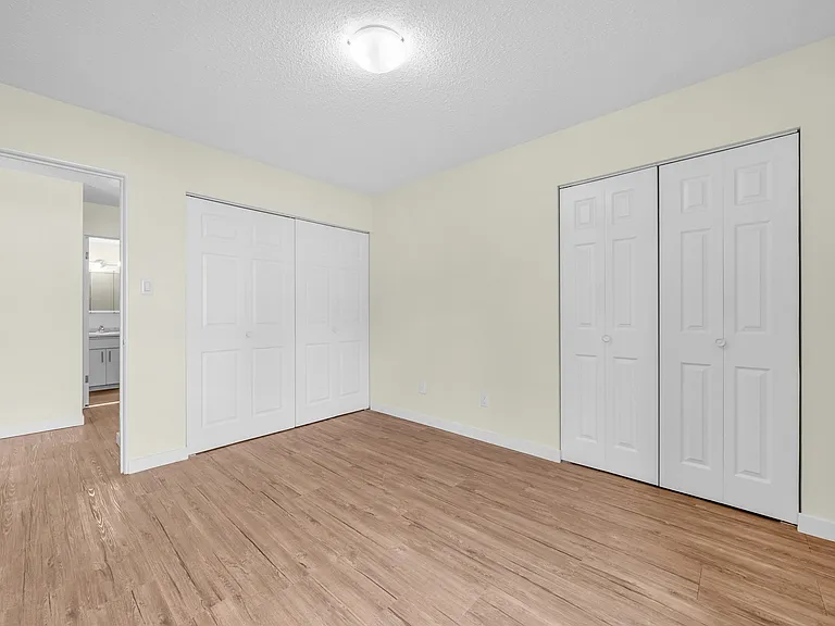 1655 Chesterfield Ave #206 — Photo 7