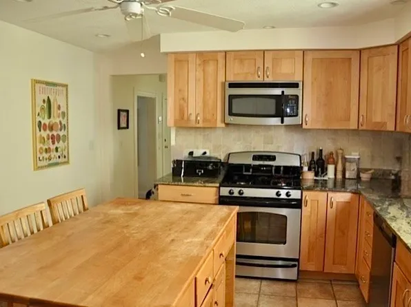 317 Cardinal Medeiros Ave #2, Cambridge, MA 02141