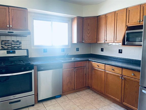 3rd image of 22 Spartan Avenue # Fl 2nd