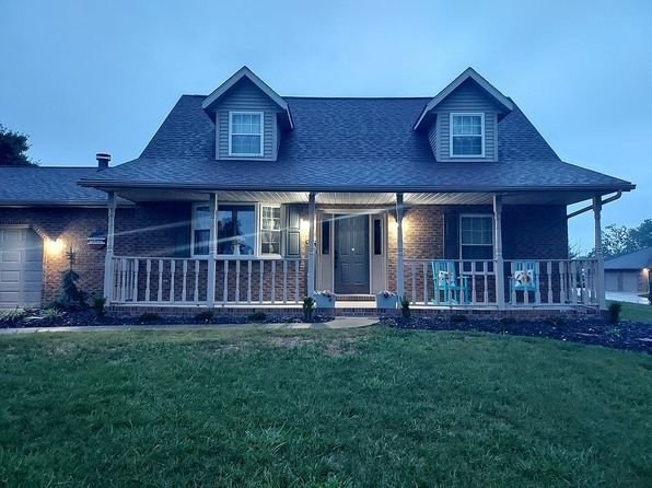 208 Saint Charles St