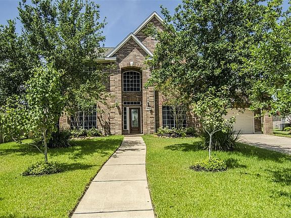 3rd image of 17407 Old Court Dr