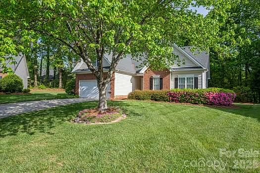 2nd image of 1614 Iverness Ct