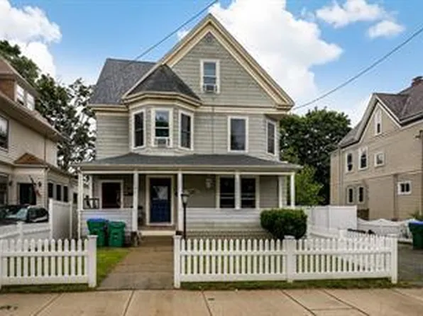 40 5th St, Medford, MA 02155