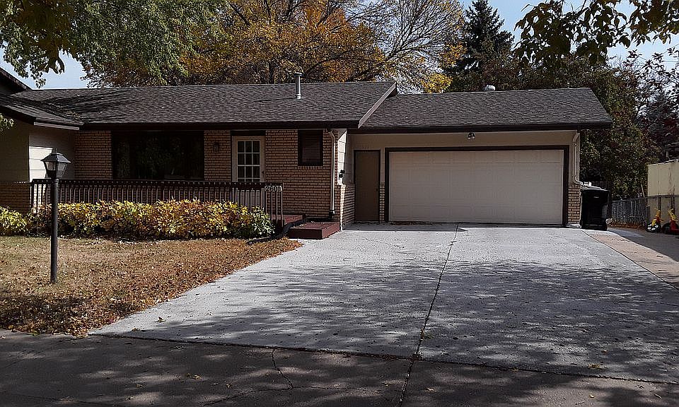 Front View-double garage