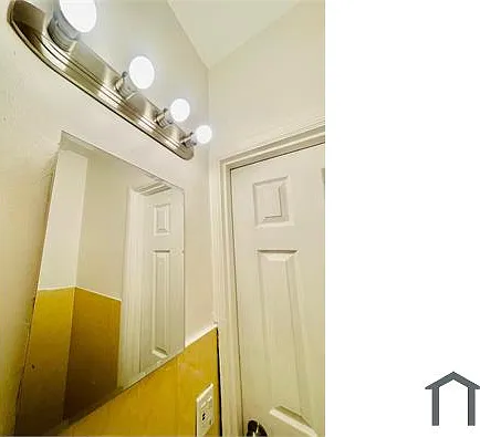 422 NE 82nd St #2B — Photo 15