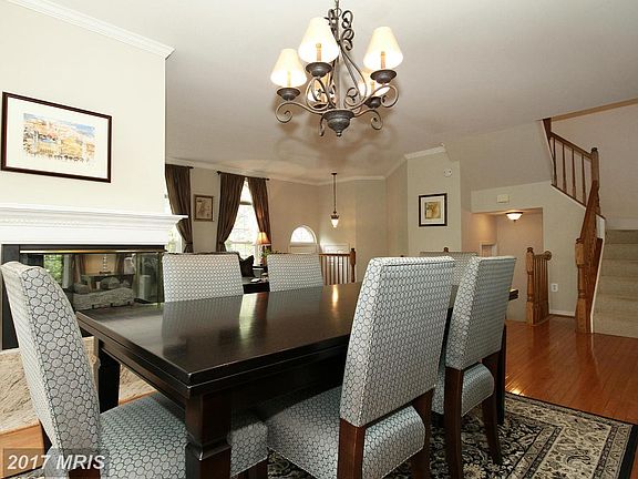 4th image of 4010 Rosemeade Dr