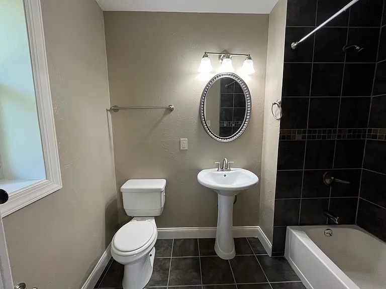344 S Fairmount St — Photo 15