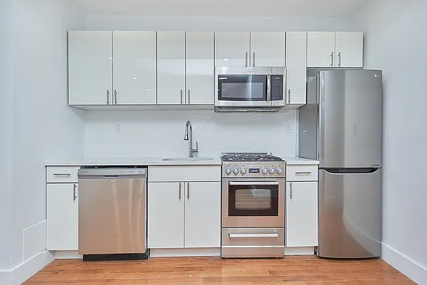 Rented by Compass | media 19