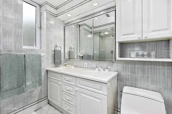 Sold by Corcoran | media 12