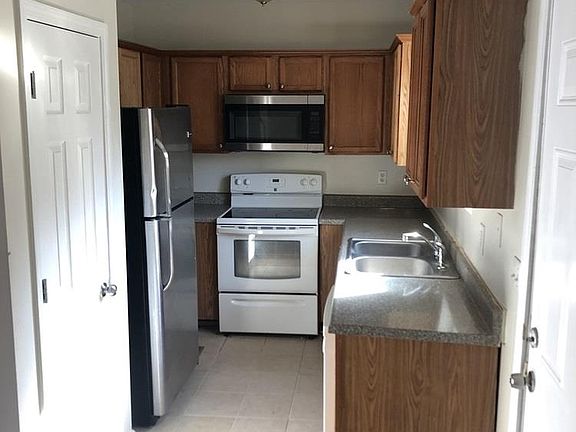 4th image of 1034 Wheel House Ln #A