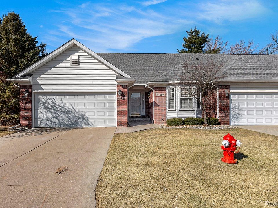 1st image of 44427 Patricia Dr