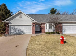 44427 Patricia Dr, Sterling Heights, MI
