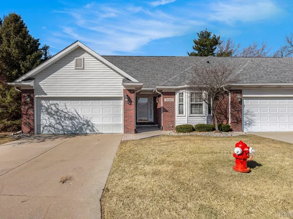 44427 Patricia Dr, Sterling Heights, MI 48314