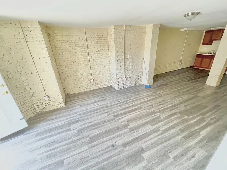 125 Hillside Ave — Photo 15