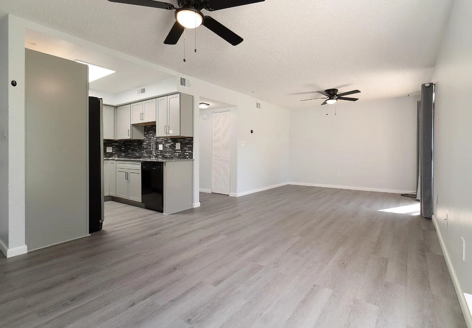 2 bed, 1.0 bath, 868 sqft, $1,725 — Photo 4
