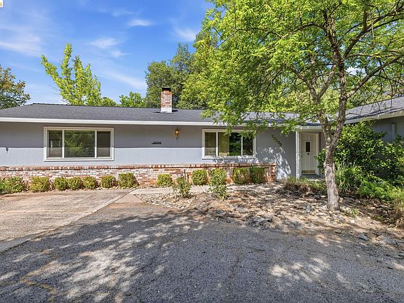 2nd image of 20530 Deerfield Dr