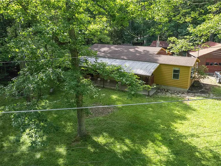 8 Cross Roads Dr — Photo 30