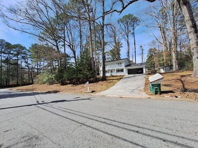 1211 Golden Cir, Lilburn, GA, 30047