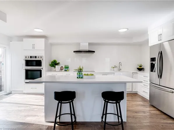 8 Bradley Ave #19, Binbrook, ON L0R 1C0