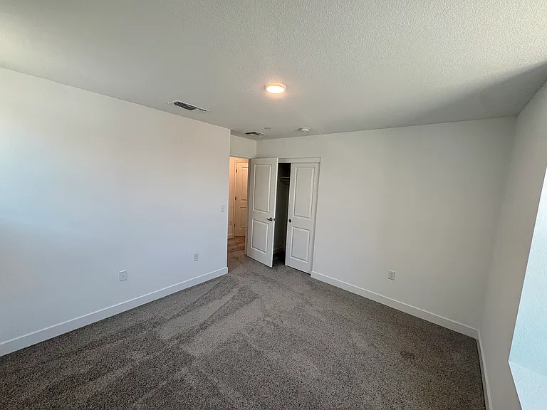 15904 Bandon Ln — Photo 18