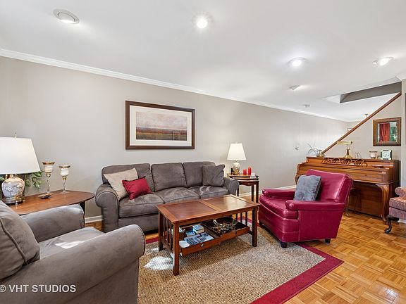 4th image of 424 Skokie Blvd
