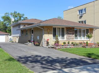 9538 S Mansfield Ave, Oak Lawn, IL 60453
