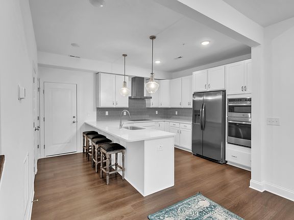 3rd image of 1215 Shaw View Aly Unit 101
