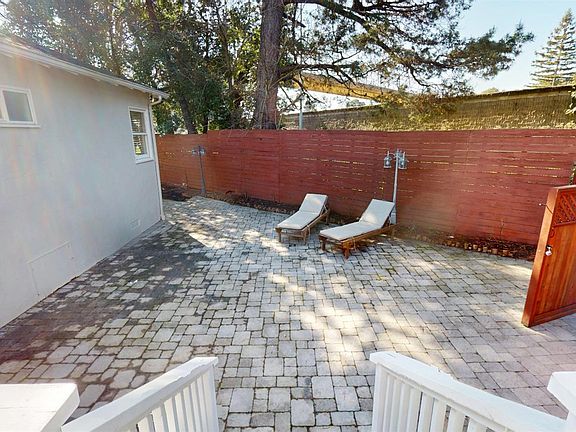 5th image of 833 Belle Ave