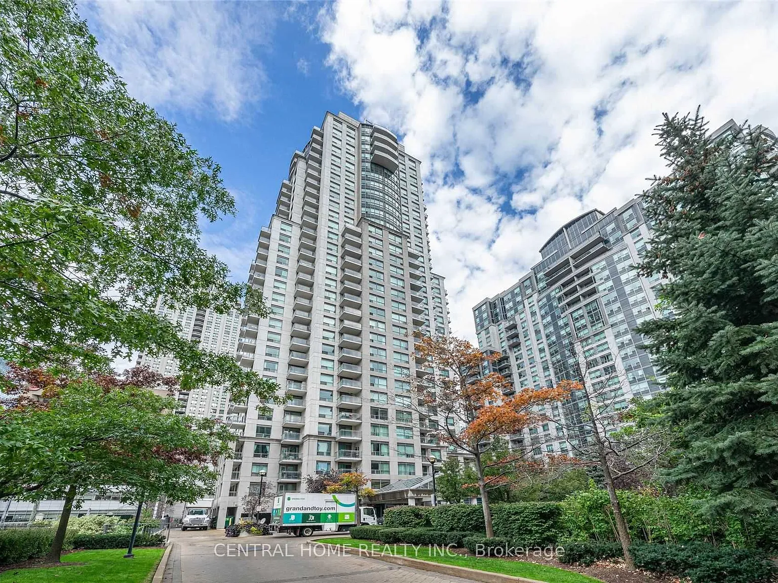 1 bed, $2,499 — Photo 1