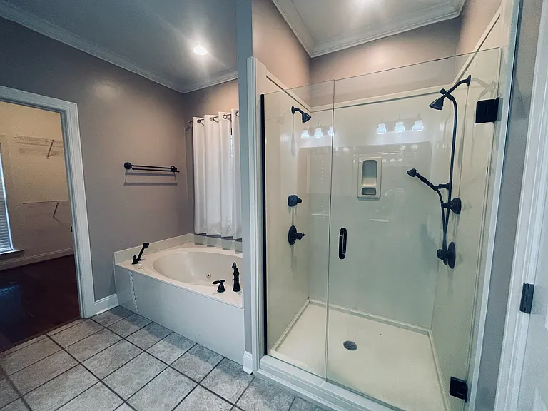 500 Crestview Ln — Photo 16