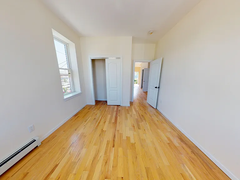 2803 W 20th St #2 — Photo 9