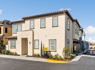 433 Willow Run Ln, Carson, CA 90745